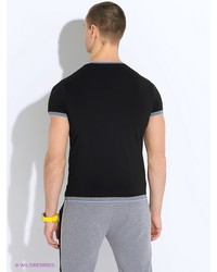 Мужская черная футболка от BAGGAGE