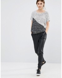 Женская черная футболка от Just Female