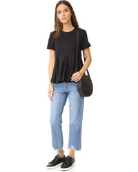 Женская черная футболка от Edit