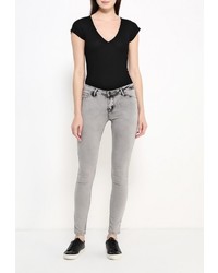 Женская черная футболка от Jennyfer