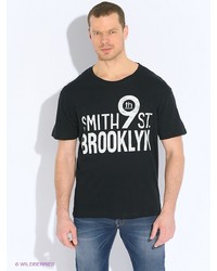 Мужская черная футболка от MAER