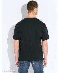 Мужская черная футболка от MAER