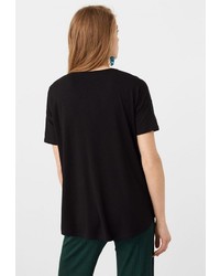Женская черная футболка от Mango