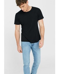 Мужская черная футболка от Mango Man