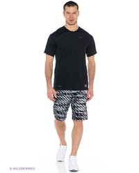 Мужская черная футболка от Nike