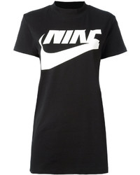Женская черная футболка от Nike