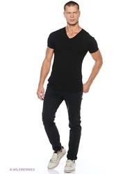 Мужская черная футболка от OPIUM