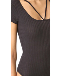 Женская черная футболка от LnA