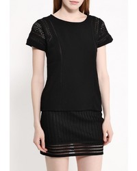 Женская черная футболка от Sweewe