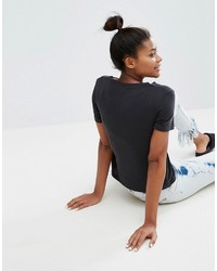 Женская черная футболка от Monki