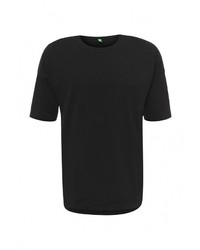 Мужская черная футболка от United Colors of Benetton