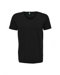 Мужская черная футболка от United Colors of Benetton