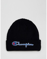 Мужская черная шапка с принтом от Champion