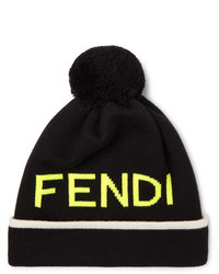 Мужская черная шапка с принтом от Fendi