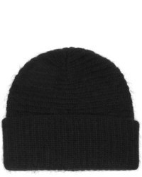 Женская черная шапка от Acne Studios