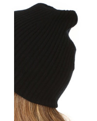 Женская черная шапка от TSE