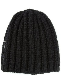 Женская черная шапка от NOMAD