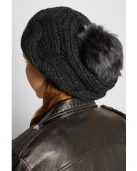 Женская черная шапка от Karl Donoghue