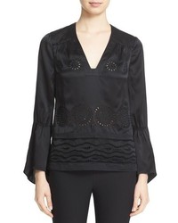 Черная шелковая блузка с люверсами