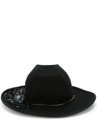 Женская черная шерстяная шляпа от Golden Goose Deluxe Brand
