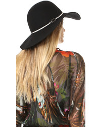 Женская черная шляпа от Eugenia Kim