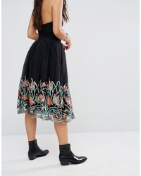 Черная юбка с вышивкой от Boohoo
