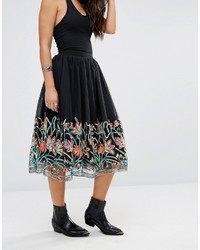 Черная юбка с вышивкой от Boohoo