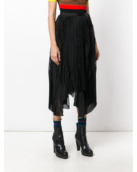 Черная юбка со складками от Sacai