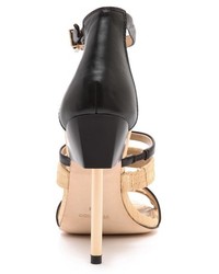 Черно-бежевые кожаные босоножки на каблуке от BCBGMAXAZRIA