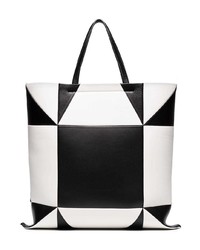 Черно-белая кожаная большая сумка с геометрическим рисунком от Calvin Klein 205W39nyc
