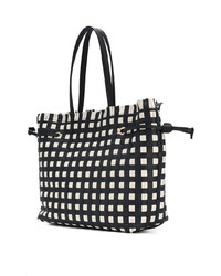 Черно-белая кожаная большая сумка с геометрическим рисунком от Furla