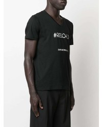 Мужская черно-белая футболка с v-образным вырезом с принтом от Emporio Armani