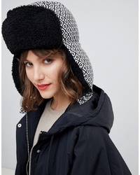 Женская черно-белая шапка с принтом от ASOS DESIGN