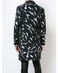 Черно-белое длинное пальто от Versace