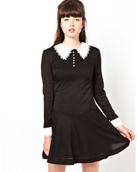 Черно-белое платье с плиссированной юбкой от Pop Boutique