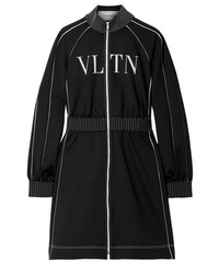 Черно-белое платье-свитер с принтом от Valentino