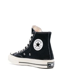 Мужские черно-белые высокие кеды из плотной ткани от Converse