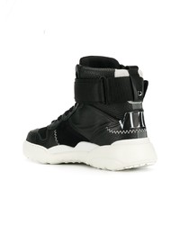 Мужские черно-белые высокие кеды от Valentino