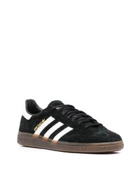 Мужские черно-белые замшевые низкие кеды от adidas