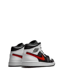 Мужские черно-белые кожаные высокие кеды от Jordan