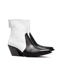 Женские черно-белые кожаные ковбойские сапоги от Givenchy