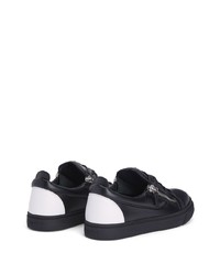 Мужские черно-белые кожаные низкие кеды от Giuseppe Zanotti