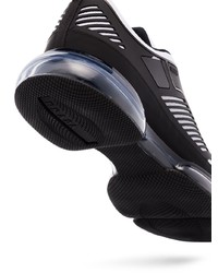 Мужские черно-белые кроссовки от Prada