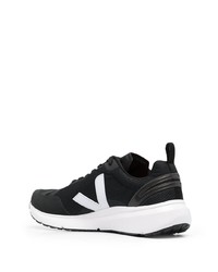 Мужские черно-белые кроссовки от Veja