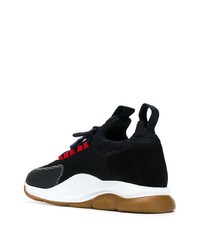 Мужские черно-белые кроссовки от Versace