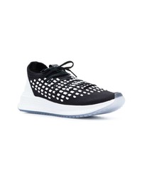 Женские черно-белые кроссовки от Puma