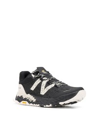 Мужские черно-белые кроссовки от New Balance