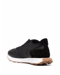 Мужские черно-белые кроссовки от Hogan