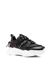 Мужские черно-белые кроссовки от Roberto Cavalli