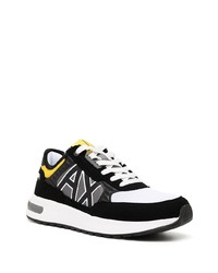 Мужские черно-белые кроссовки от Armani Exchange